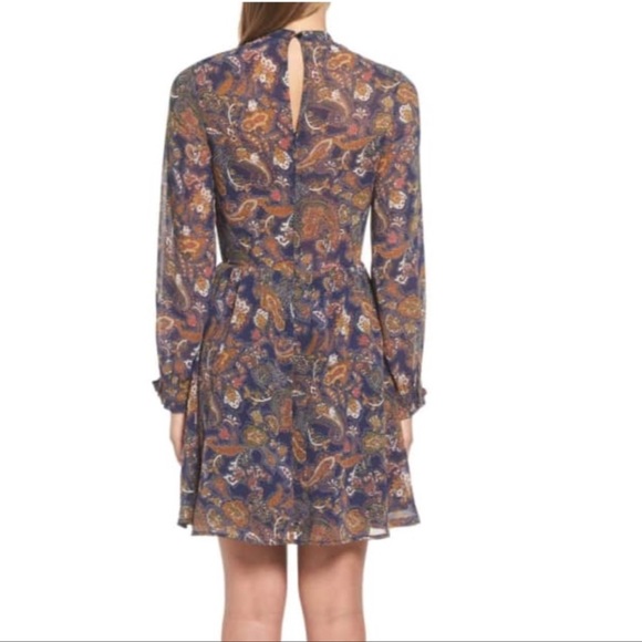 Dress - Picture 2 of 5